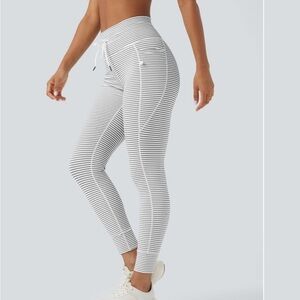 HALARA Black and White Striped Leggings